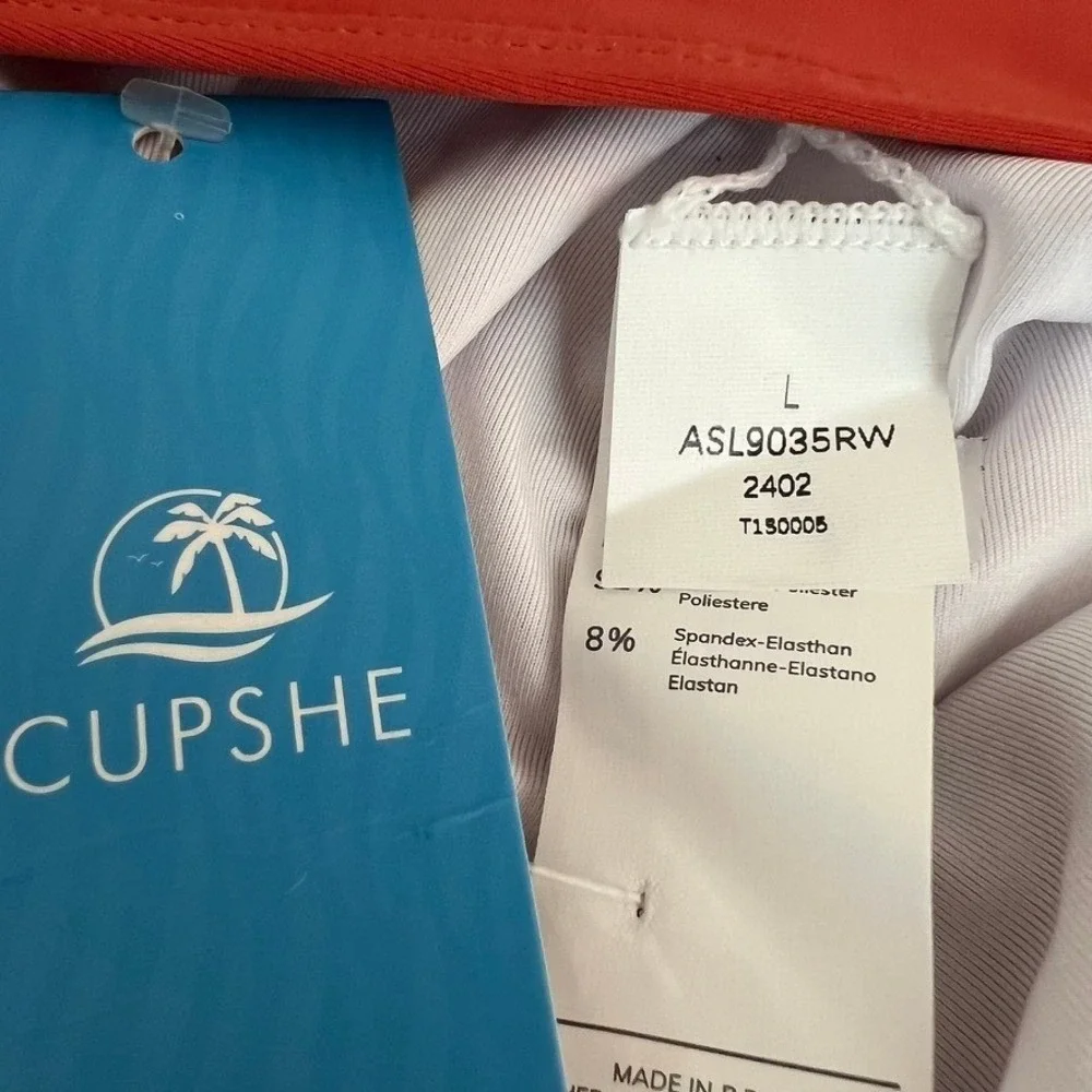 CUPSHE Women's‎ V-Neck One Piece Swimsuit Ruched Tummy Control Red Size L